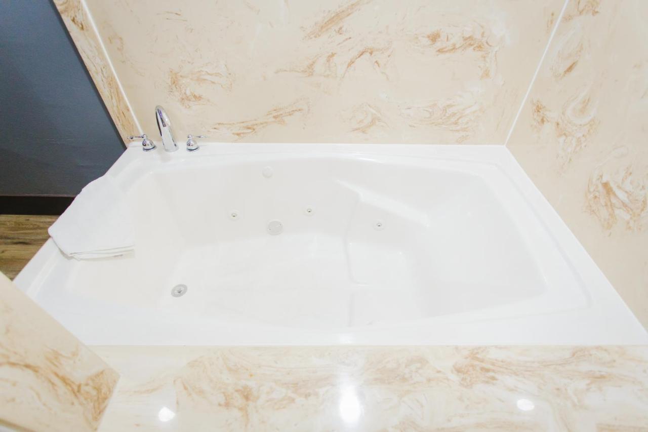 King Room Spa Bath Non-Smoking