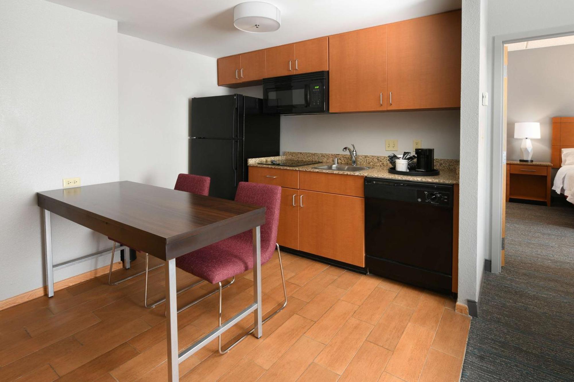 Suite con cama extragrande y cocina - No fumadores