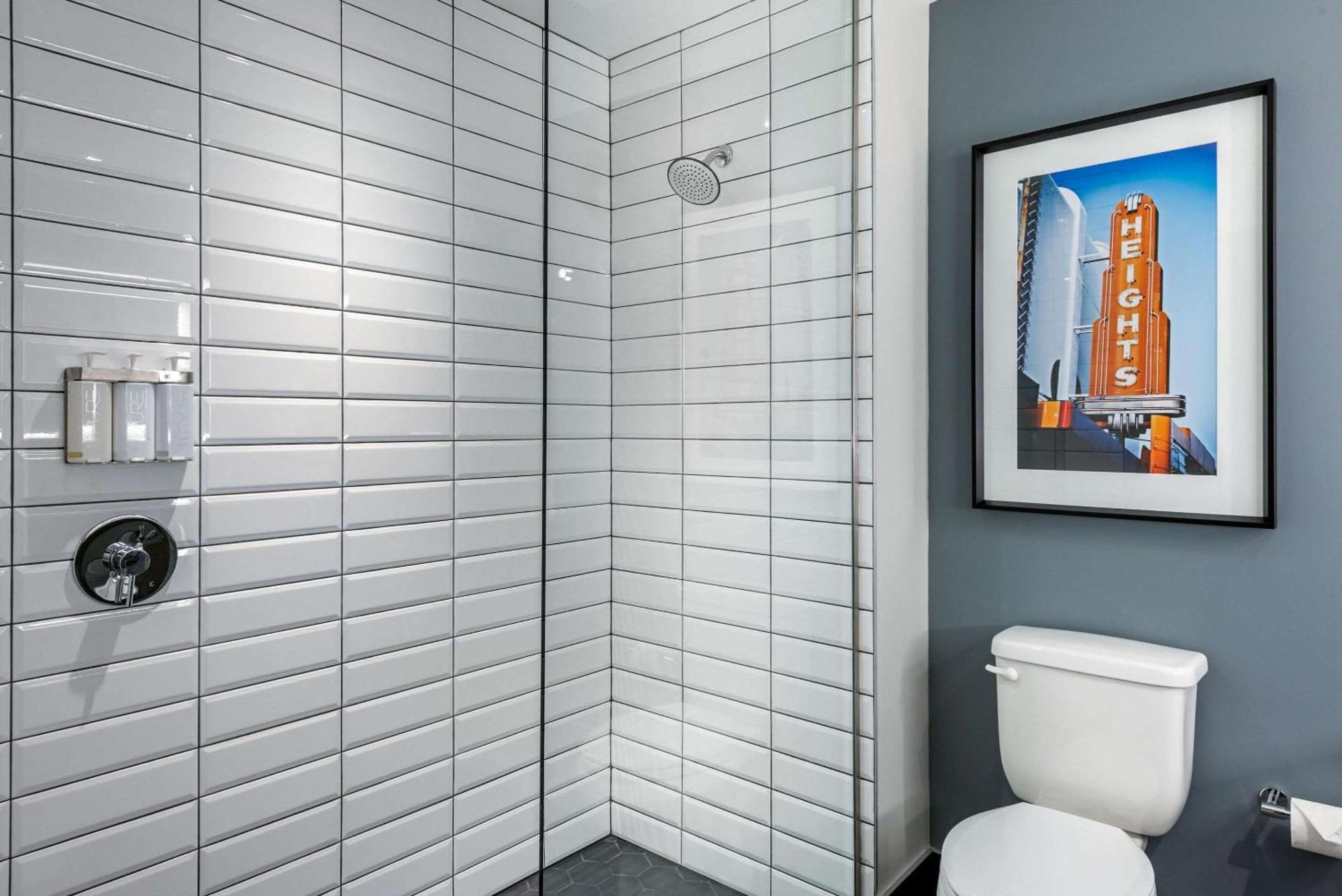 King Room - Mobility Accessible/Non-Smoking,1287425911:JPEG