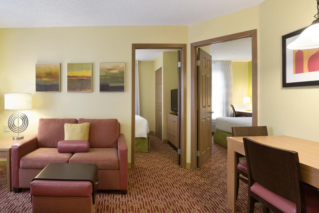 Two-Bedroom Suite