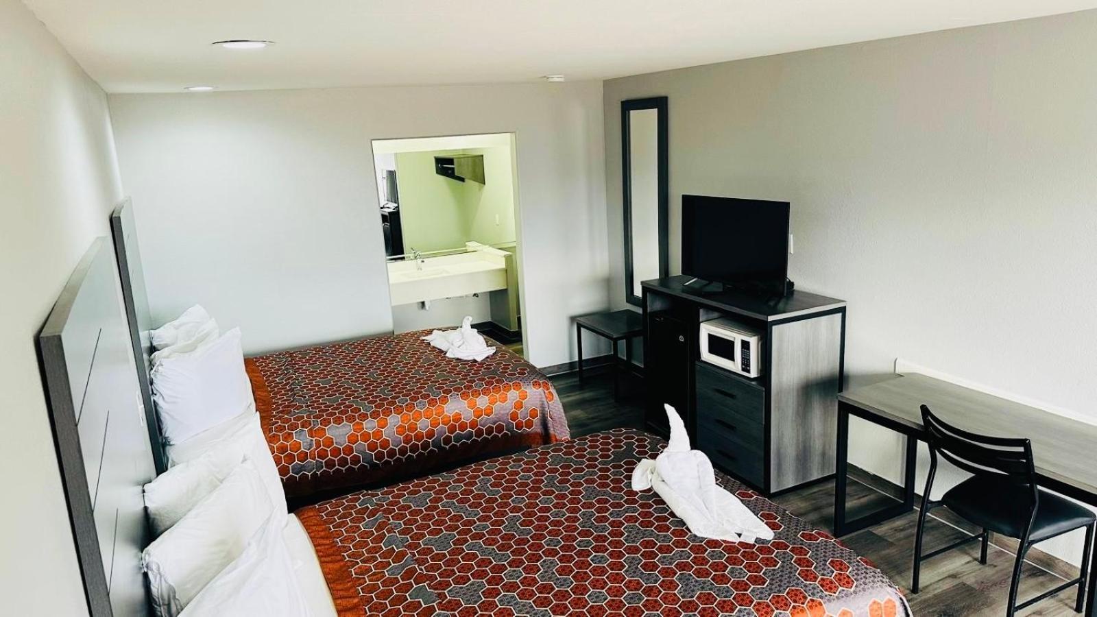 Zimmer mit 2 Queensize-Betten