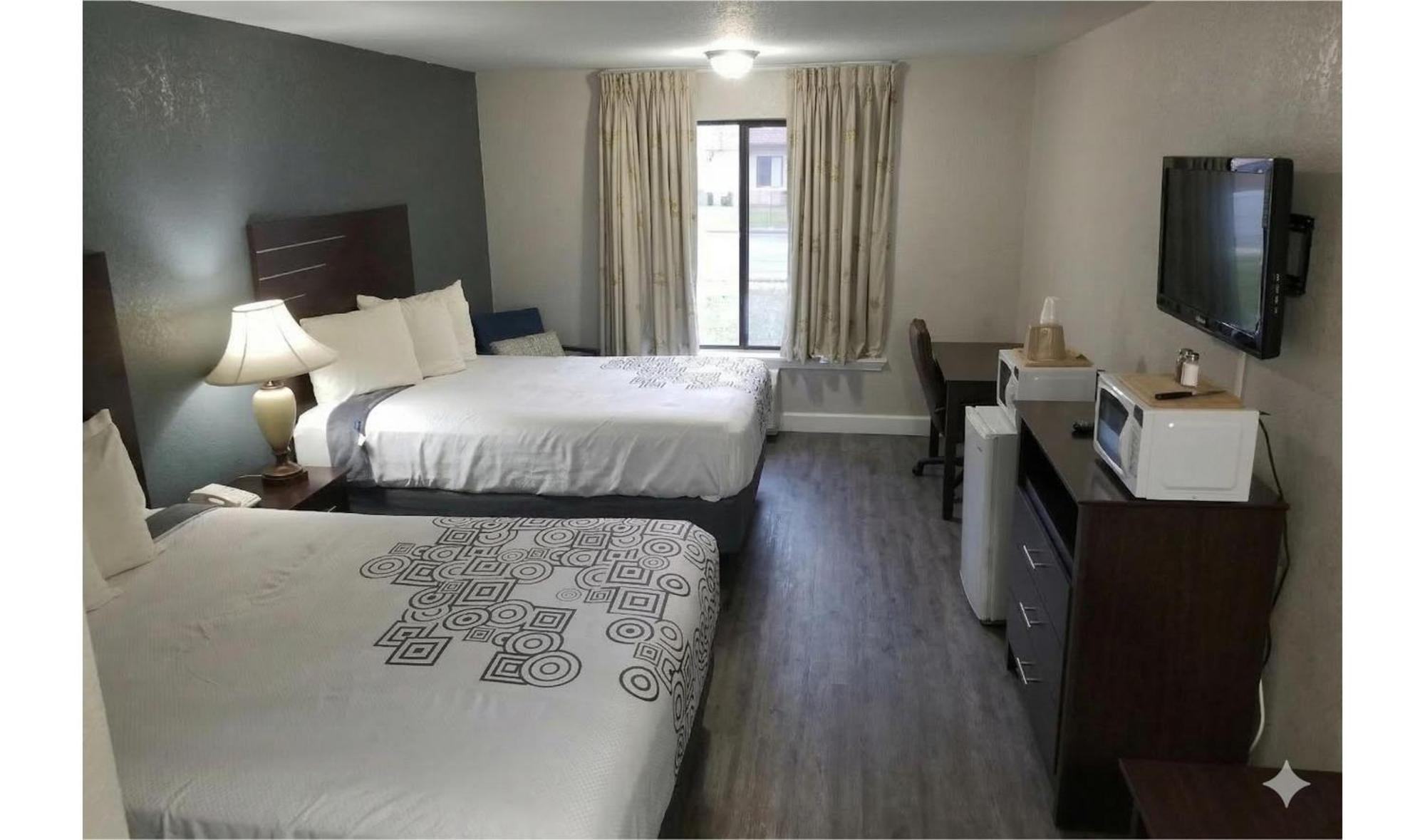 Zimmer mit 2 Doppelbetten - Raucher