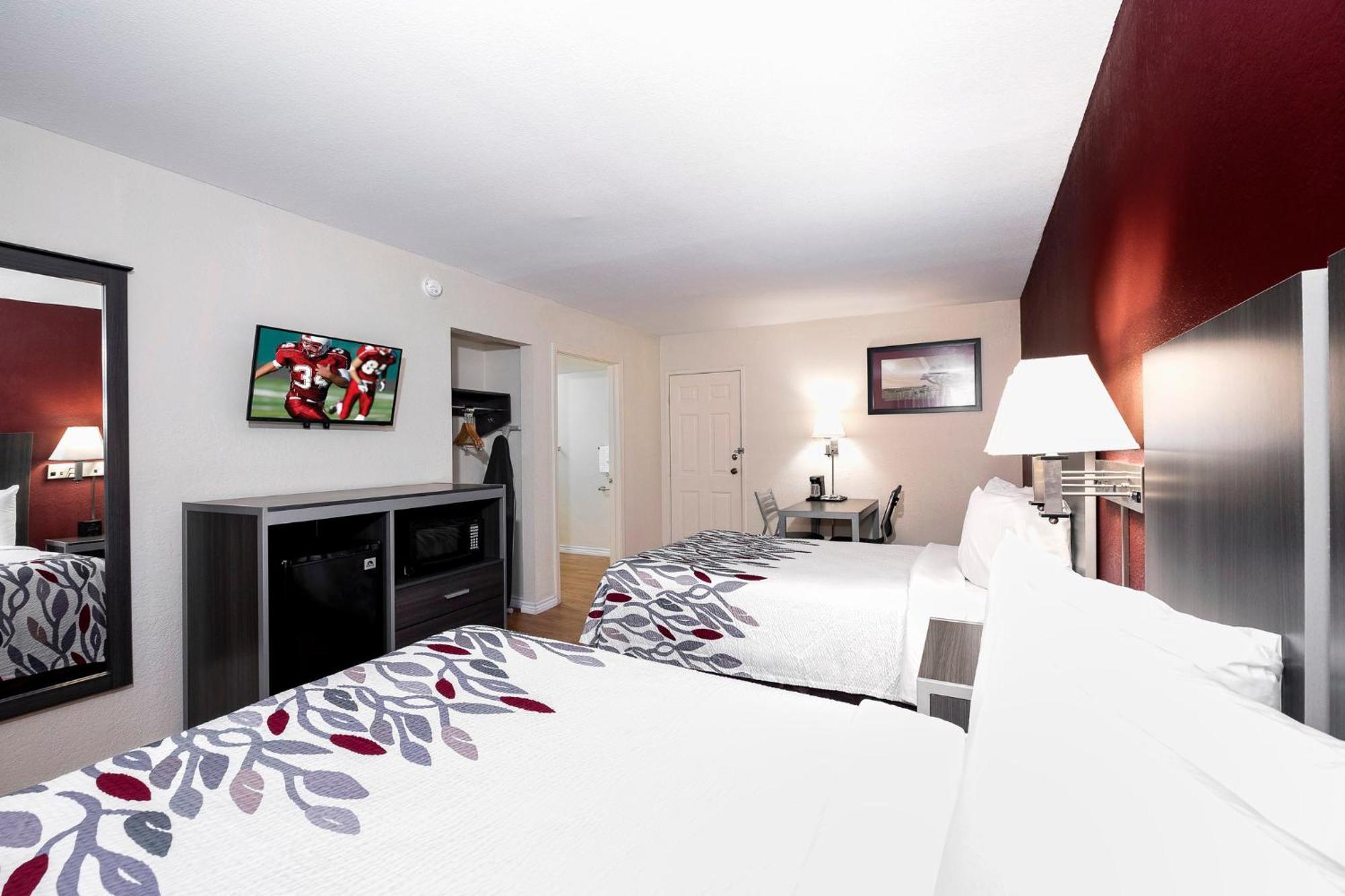 Deluxe Double Room Two Double Beds Disability Access Non-Smoking
