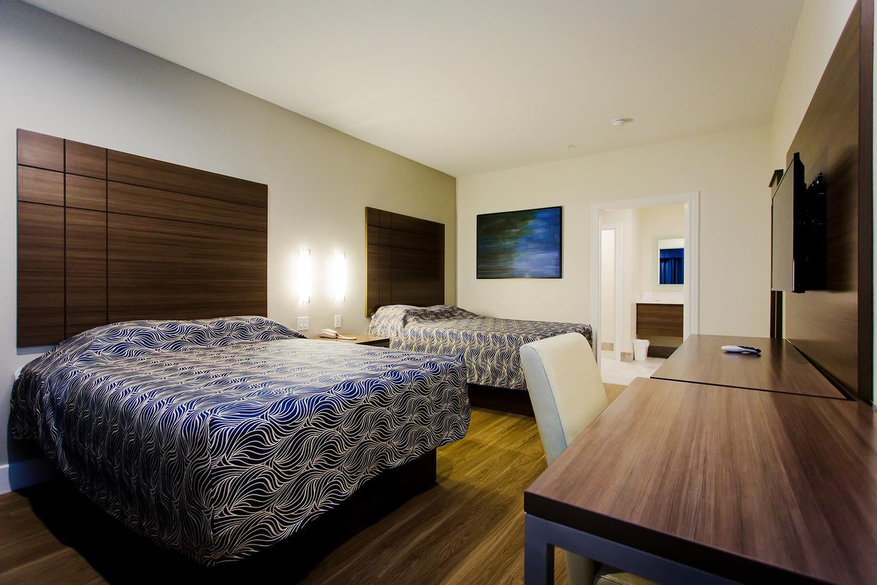 Zimmer mit 2 Queensize-Betten