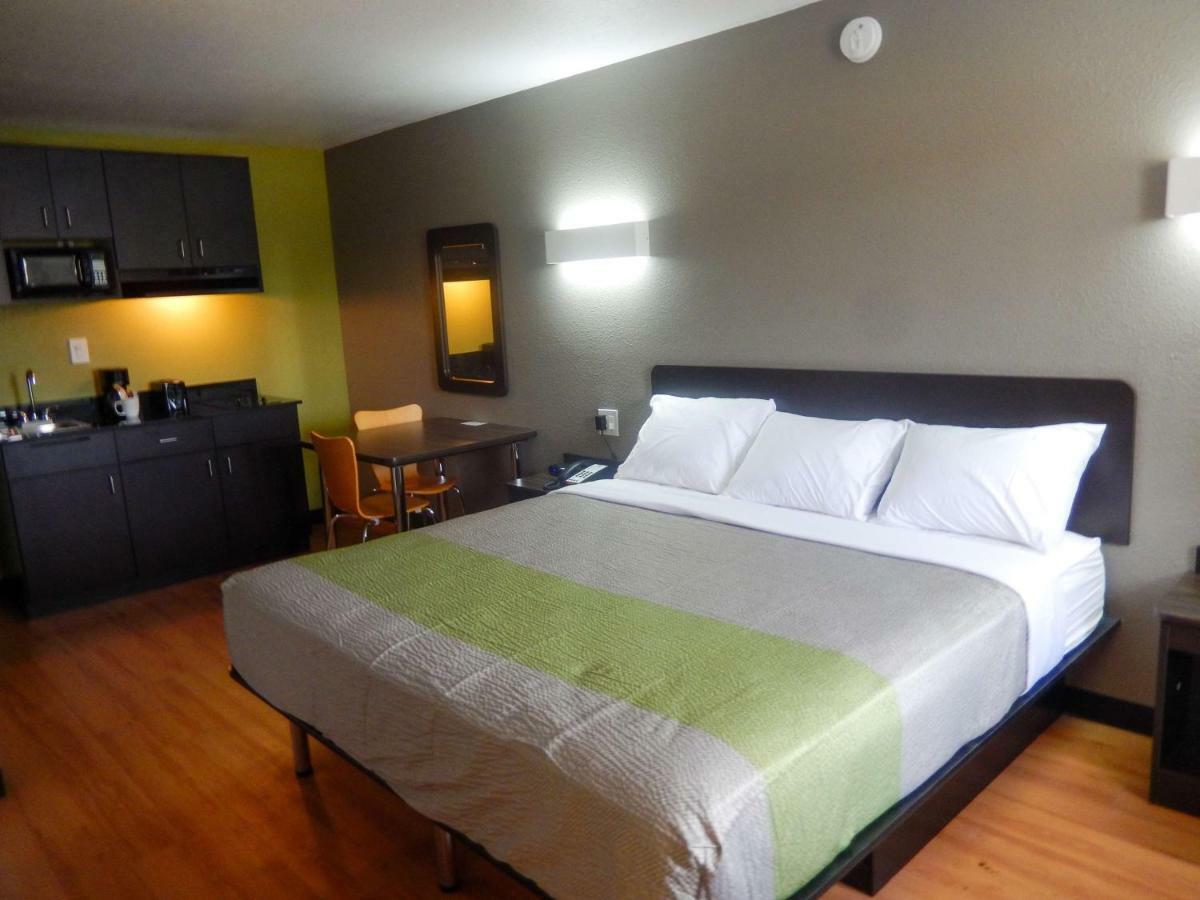 Zimmer mit Kingsize-Bett – Raucher