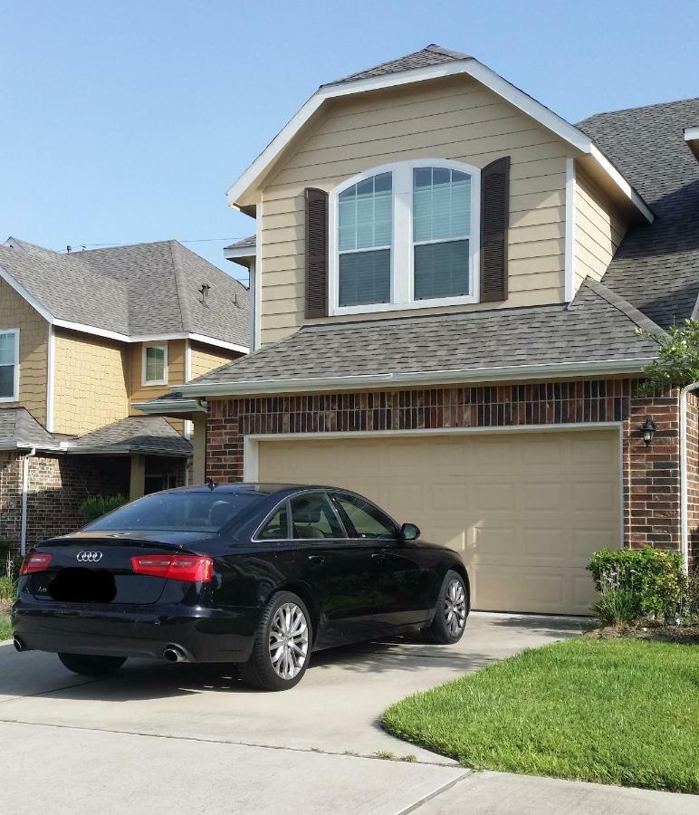 Three-Bedroom Townhouse