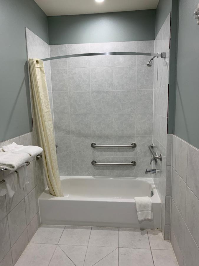 Chambre Lit King-Size avec Baignoire Spa - Fumeurs