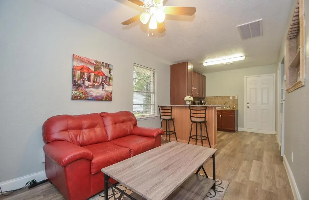 Attractive Suite By Memorial City Mall, W Houston-1