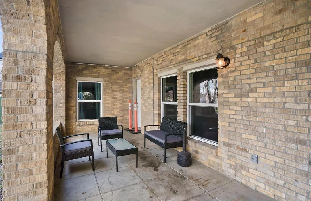 East Downtown Bungalow-1
