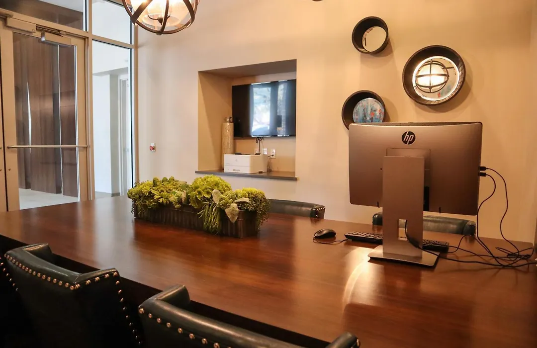 Renu Downtown Houston - Relax,Revive,Renew-1