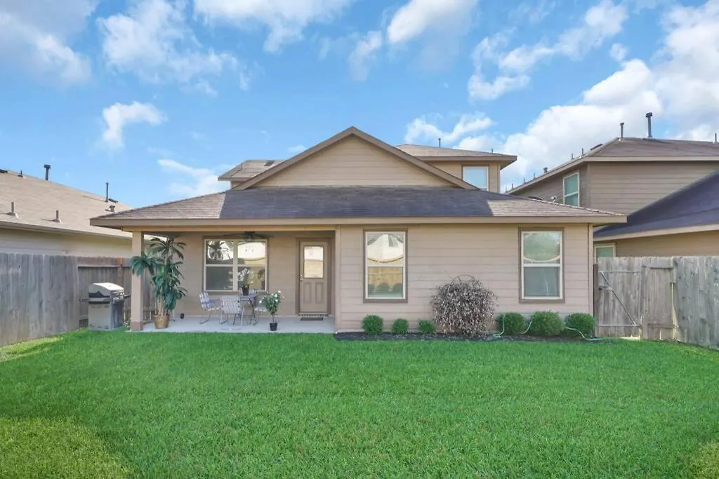 Luxury And Cozy Place Near Pearland And Downtown-1