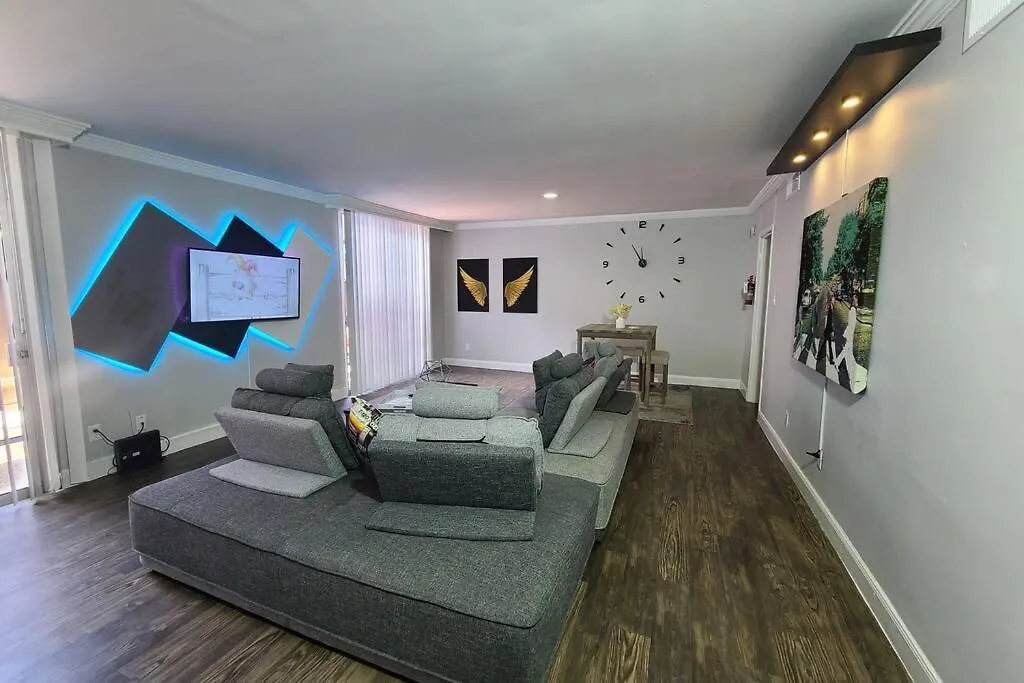 Affordable Galleria Hideaway-1