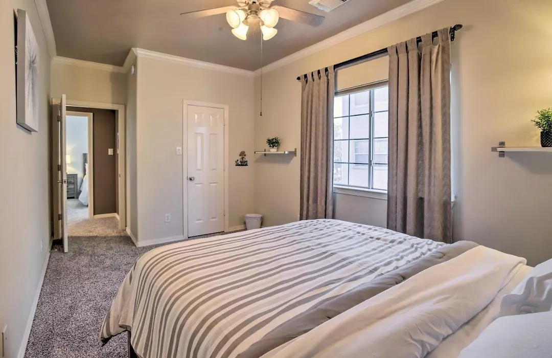 Spacious Home With Patio 5 Mi To Memorial Park-1