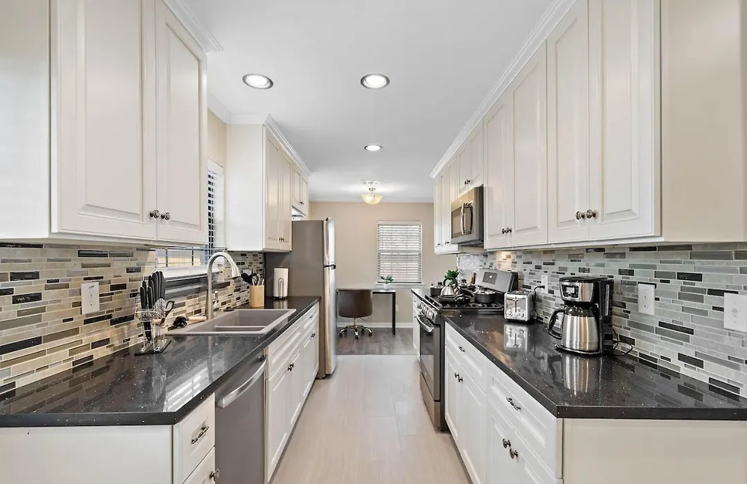 Elegant Living Mins To Galleria And Nrg Stadium-1