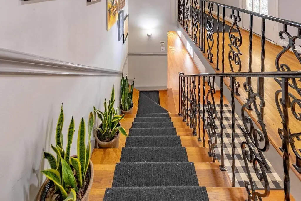 5 Bedrooms, Theatre, Pool, Wifi, Near Md Anderson-1