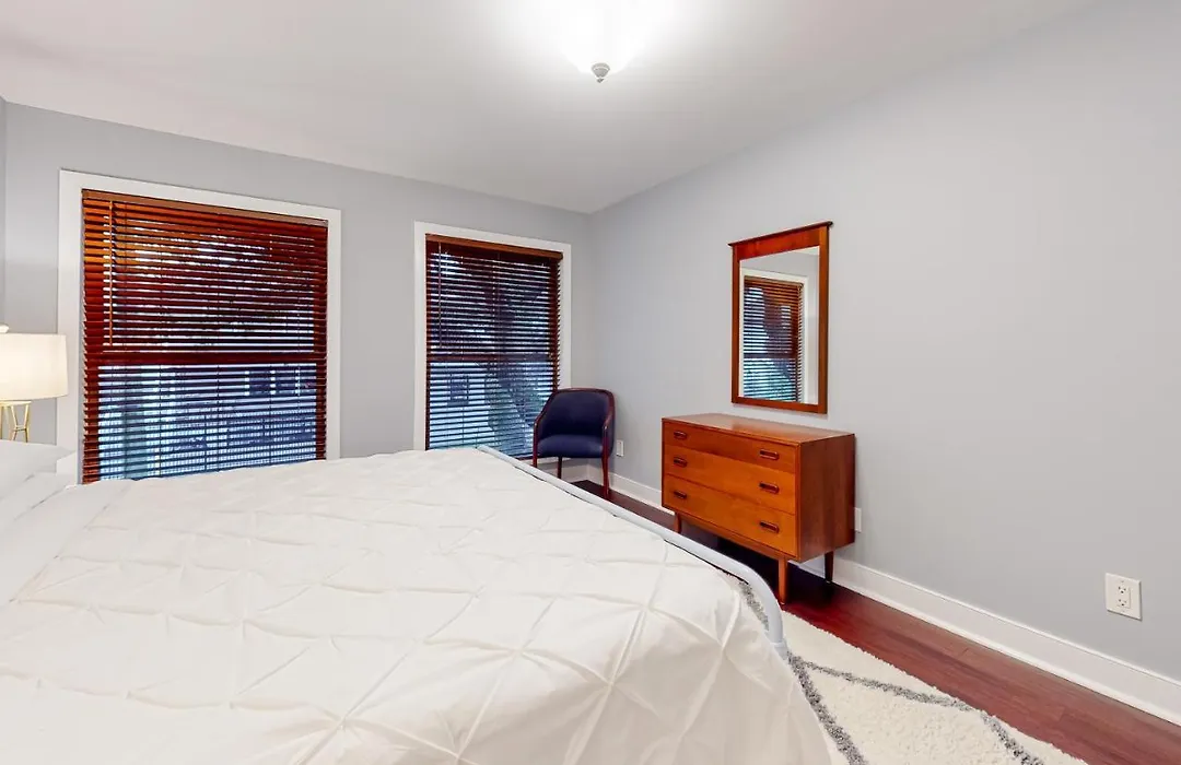Montrose Oasis-1