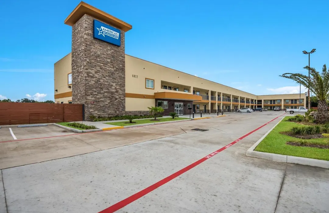 Americas Best Value Inn & Suites Houston At Hwy 6-1