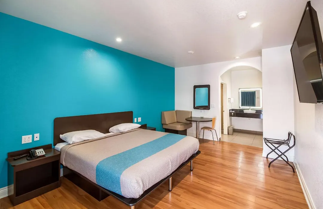 Motel 6-Houston, Tx - North-1
