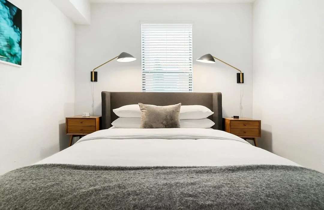 Abode Houston - Montrose Downtown-1
