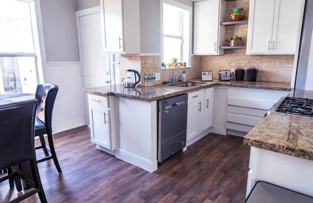 Luxury Pet Friendly Home In Houston Near All Downtown Attractions - 2707B-1