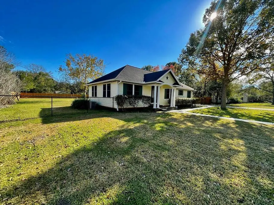 Yellow Brick Road House 1Miles From Hobby Airport-1