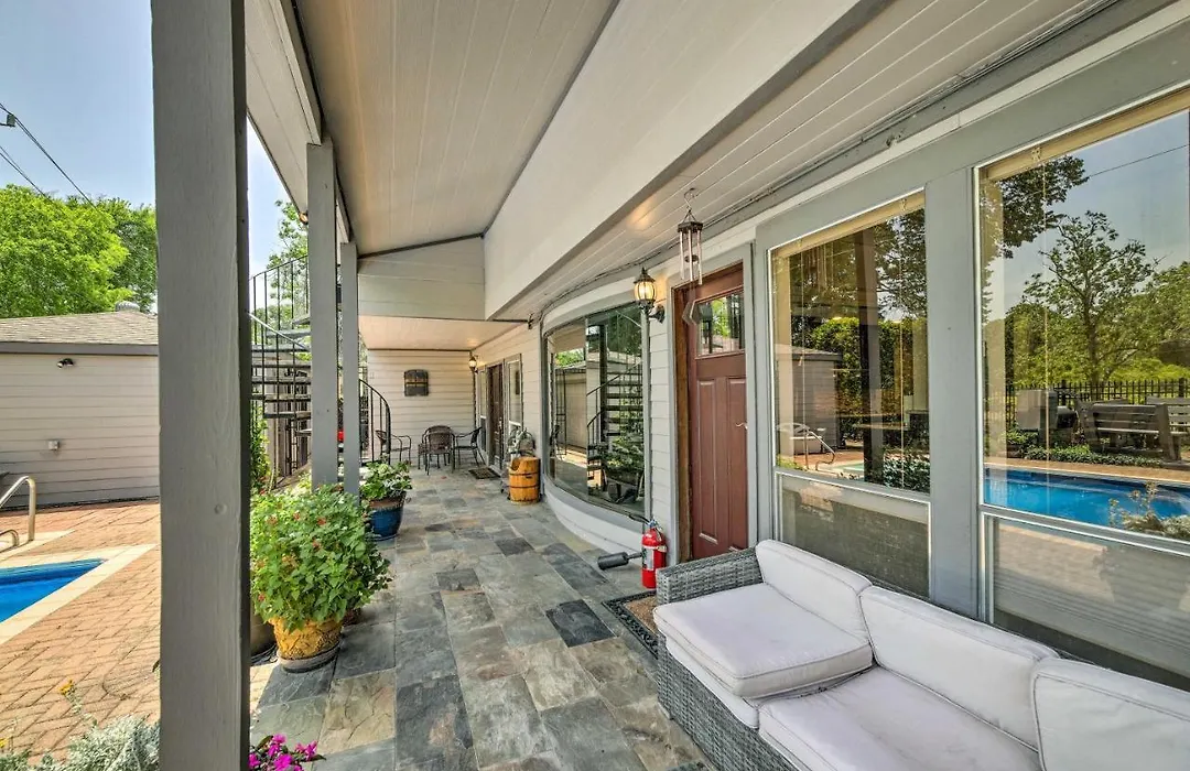 Spacious Houston Home, Day Trip To Galveston!-1