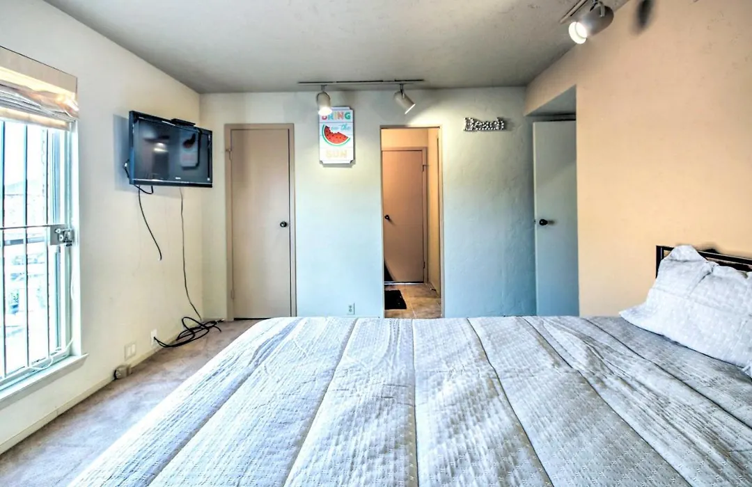 Charming Condo With Pool Access About 9 Mi To Dtwn!-1