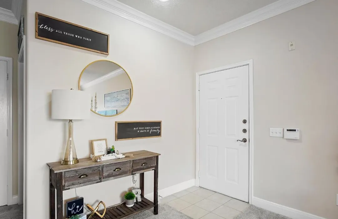 Galleria Oversized 1 Bed/ 1 Bath-1