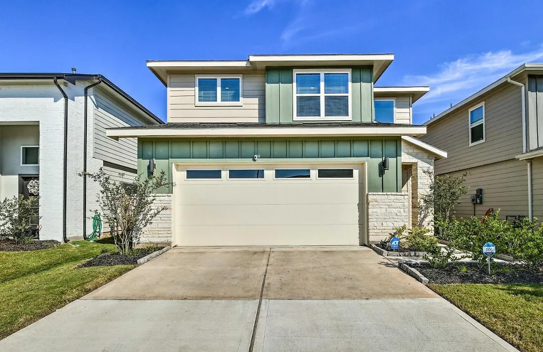 Pristine Home With Yard Less Than 10 Mi To Dtwn Houston-1