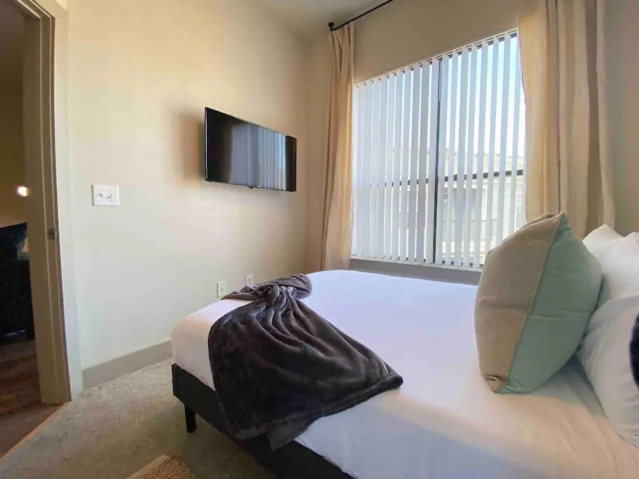 23Rd Loftking Bedwifi2 Bedrooms3Tvpool-1