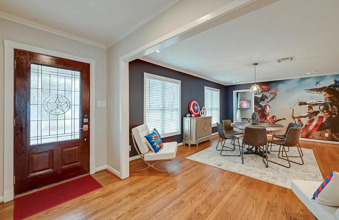 Relax Central In Houston, 10 Mins To Galleria, Work-Cation, 4 Bdrms, 3 Baths-1