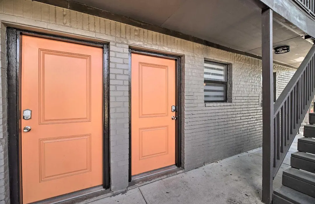 Ideally Located Houston Condo - Pet Friendly!-1