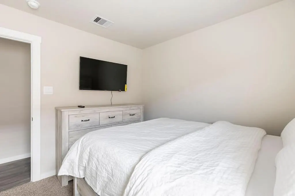 Luxe 3 Bedroom Villa - Near Airport, Nrg, Downtown-1