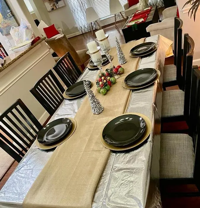 Elegante Casa Excepcional Ubicacion Para Restaurantes Vida Nocturna Y Centro De La Ciudad-1