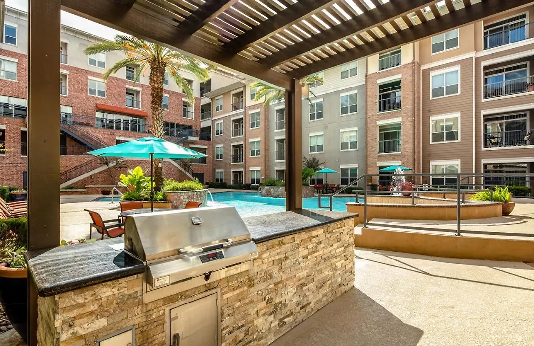Spacious 3Bd/1Ba, Near Nrg Stadium, Med Center-1