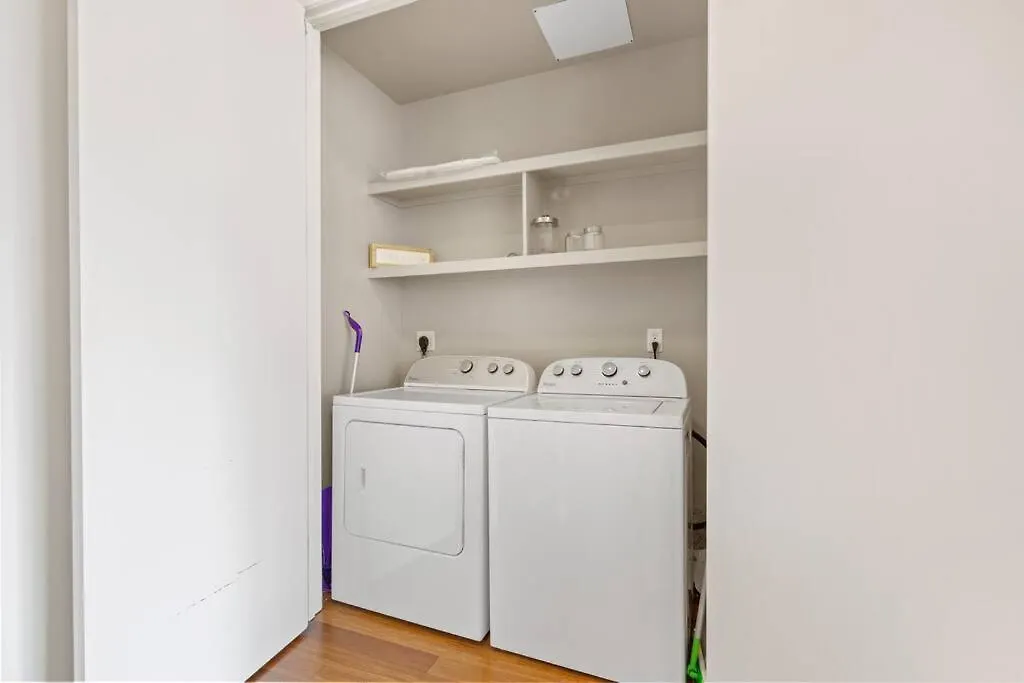 1 Bedroom Modern Escape Mins Fromtx Med Center Free Parking-1