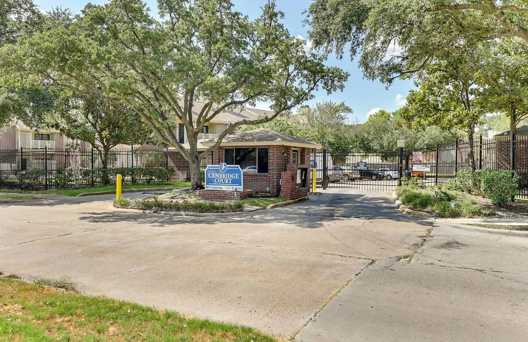 Houston Rental In Gated Community With Pool Access!-1