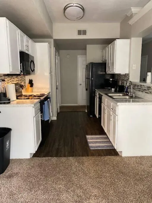 Cozy 1Bd/1Ba 15 Mins From Iah Aiport W/D Hookup-1