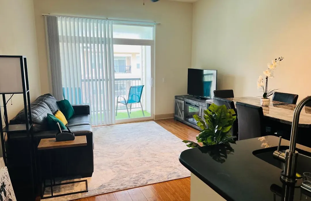 Short Term Stay Apartment Near Medical Center-1