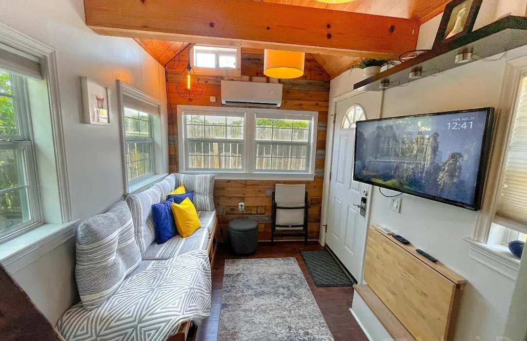Tiny House W/ Backyard Chickens & Tesla For Rent*-1