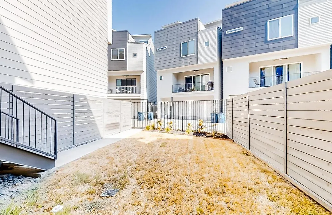 Luxury Metro Home-1