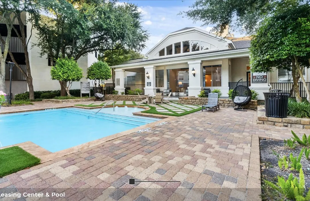 Hidden Gem At Med Center 2Br & 2Ba Apartment-1