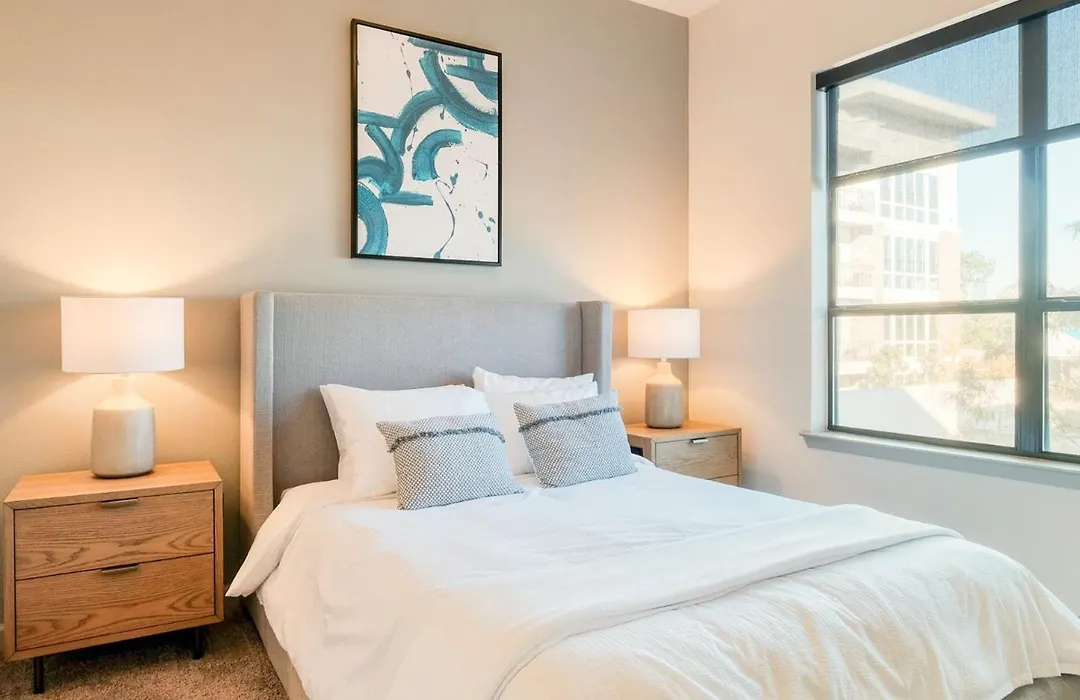 Modern Apartment In Prime Location Id1413-1