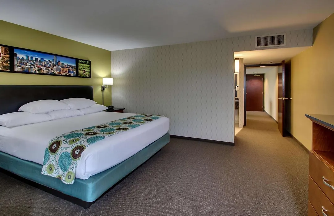 Drury Inn & Suites Houston Galleria-1