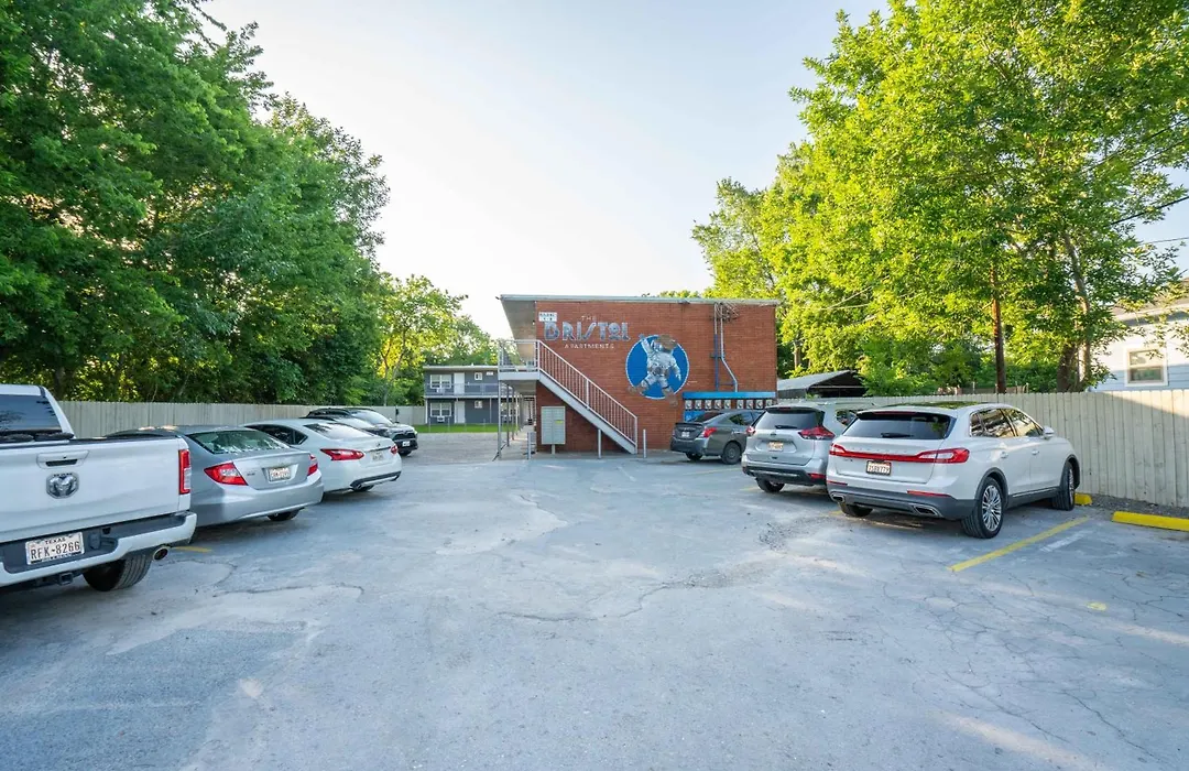 Convenient & Cozy Retreat L Hobby L Downtown L Nrg-1