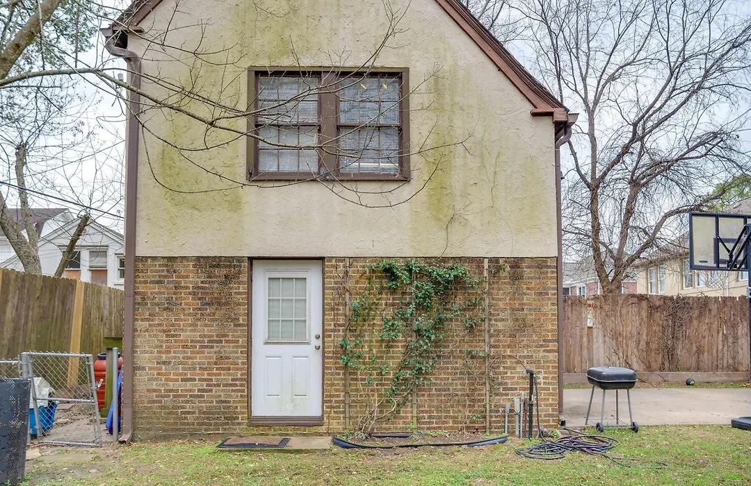 Houston Studio Backyard Access, 5 Mi To Dtwn-1