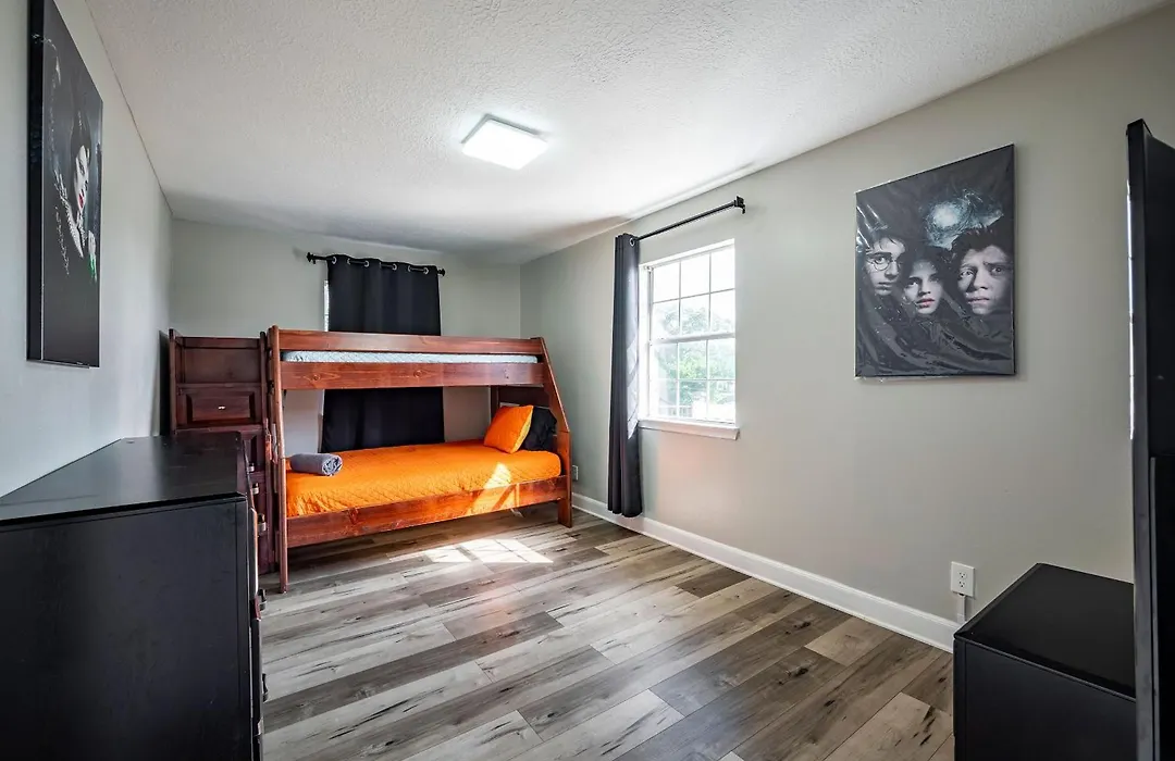 New 7 Bedroom Home Sleep 22 Ev/Pet/Free Parking-1