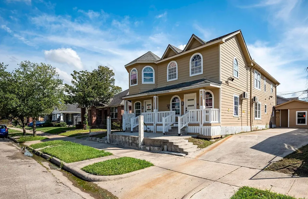 5Br Home Sleeps 16 Downtown/Pet Friendly/Ev Charger-1