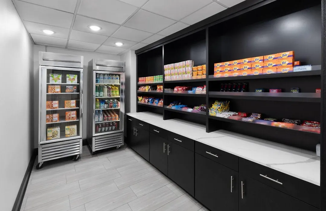 La Quinta Inn & Suites By Wyndham Houston Bush Iah South-1