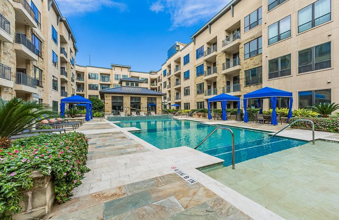The Downtown Nook -Houston Loft - Free Garage Parking - Ev Station-1